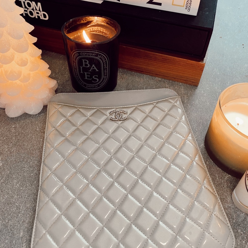 auth Chanel iPad folio case green Verona brilliant